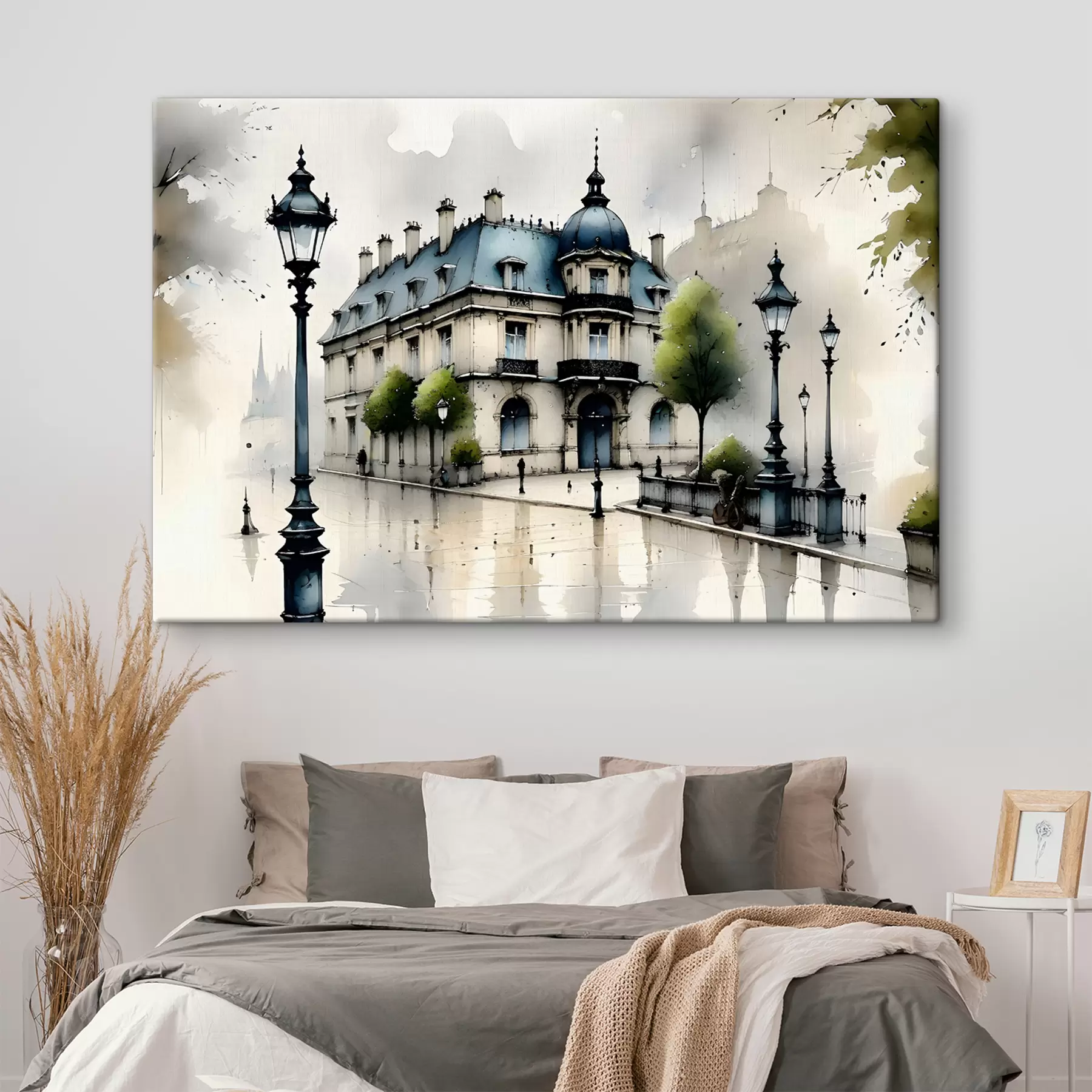 carta da parati Un grande edificio ad acquerello circondato da lampioni e alberi, in una giornata piovosa nr. s39391