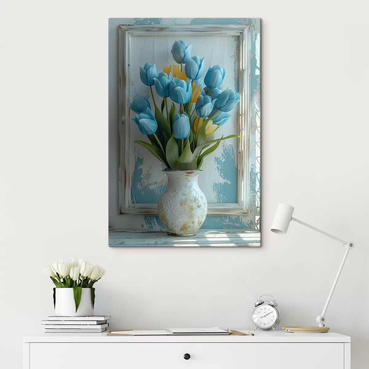 carta da parati Tulipani blu e gialli in 3D: elegante quadro da parete con cornice bianca, sfondo bianco e azzurro e vaso inciso nr. s39636