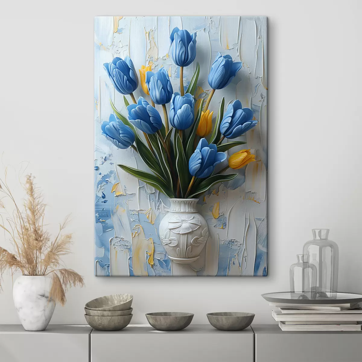 carta da parati Tulipani blu e gialli in 3D: elegante quadro da parete dipinto ad olio con fondo bianco e azzurro e vaso inciso nr. s39637