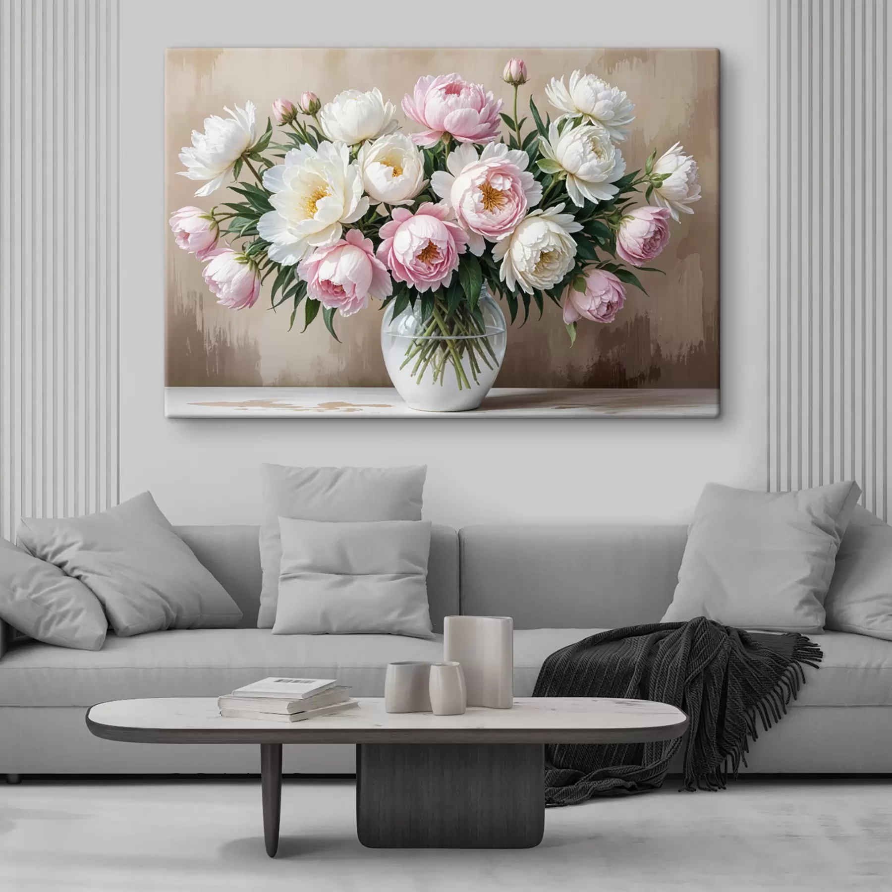 carta da parati Un bouquet di bellissime peonie rosa e bianche in un vaso di vetro, disposto su una superficie di legno nr. s40398