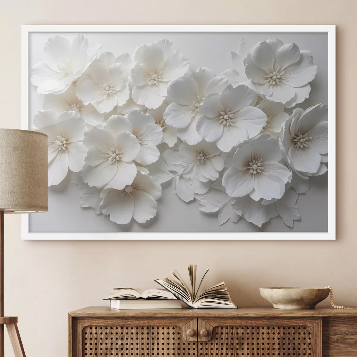 Poster Fiori bianchi con petali delicati disposti in uno splendido motivo floreale su uno sfondo chiaro f40548