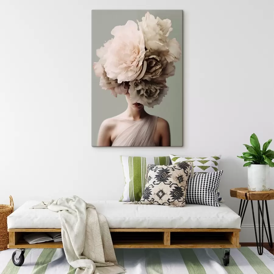 carta da parati Donna con grandi fiori in testa che nascondono il viso nr. s41483