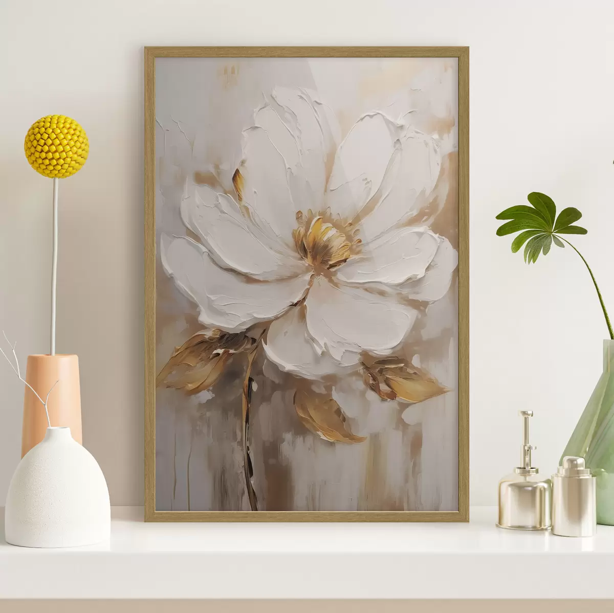 Poster Un fiore bianco con sfumature gialle su uno sfondo strutturato f41820