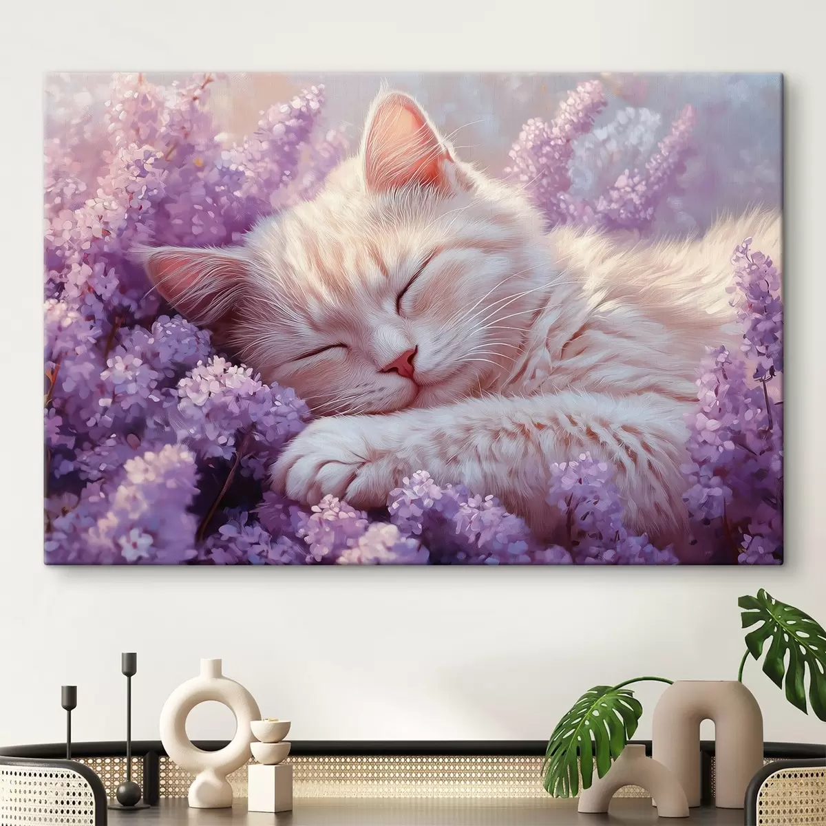 carta da parati gatto sdraiato su fiori viola nr. s42012