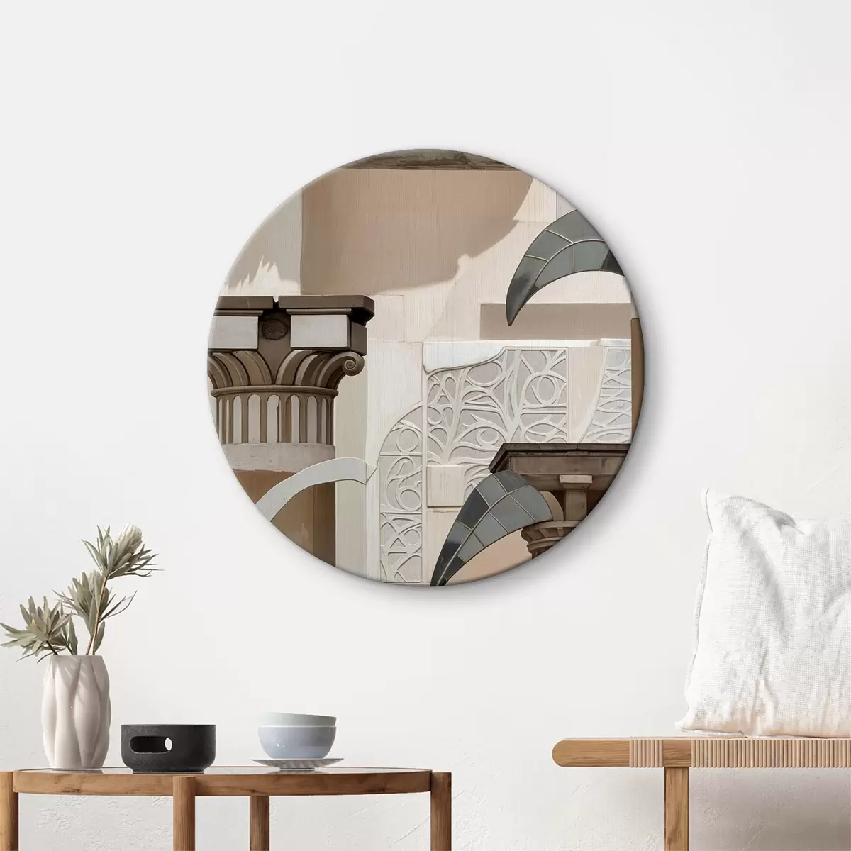 Quadri rotondi Interni decorati con porte ad arco, colonne e intricati dettagli architettonici r39500