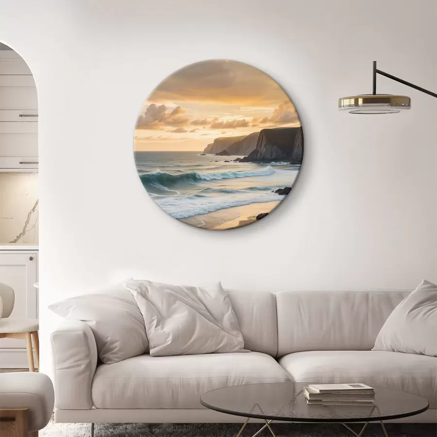 carta da parati Un paesaggio costiero panoramico con scogliere spettacolari, onde che si infrangono e un cielo colorato al tramonto nr. r40176