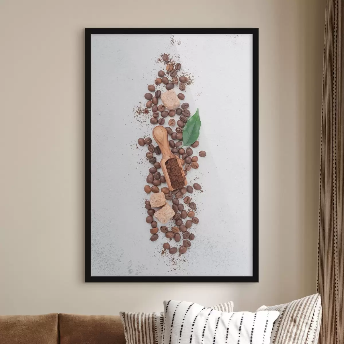 Poster Un cucchiaio con sopra chicchi di caffè e zucchero f37178