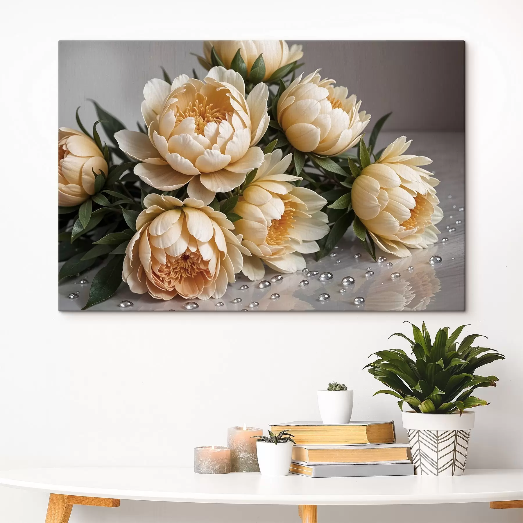 carta da parati Fiori di peonia dettagliati color crema con foglie verde scuro su sfondo grigio  nr. s42215