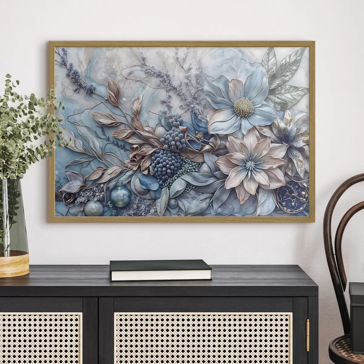 Poster Una dettagliata texture astratta di fiori lussureggianti con grandi e vibranti fiori blu e rosa, bacche e altri elementi botanici f42210