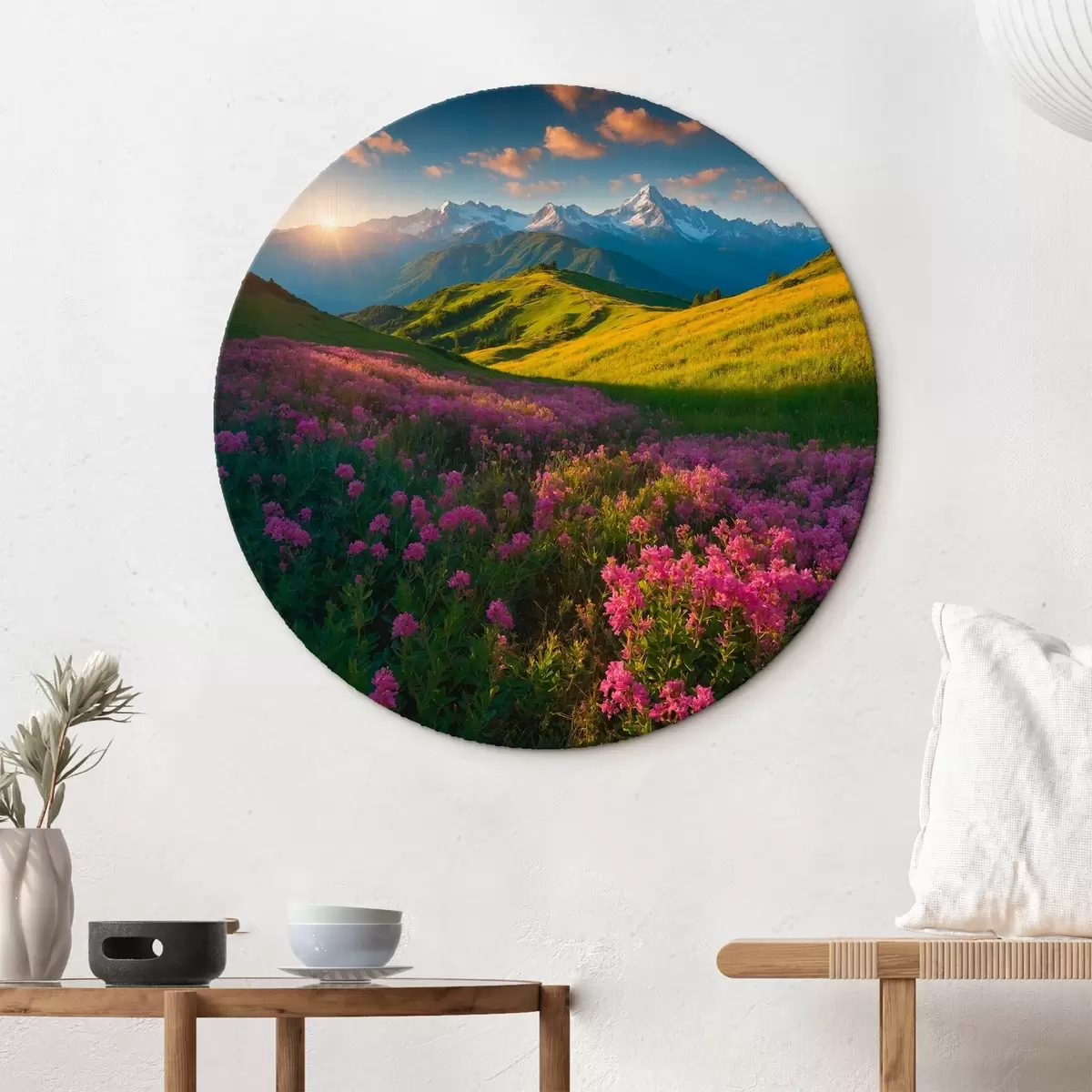 Quadri rotondi Violette sulle cime delle montagne r41317