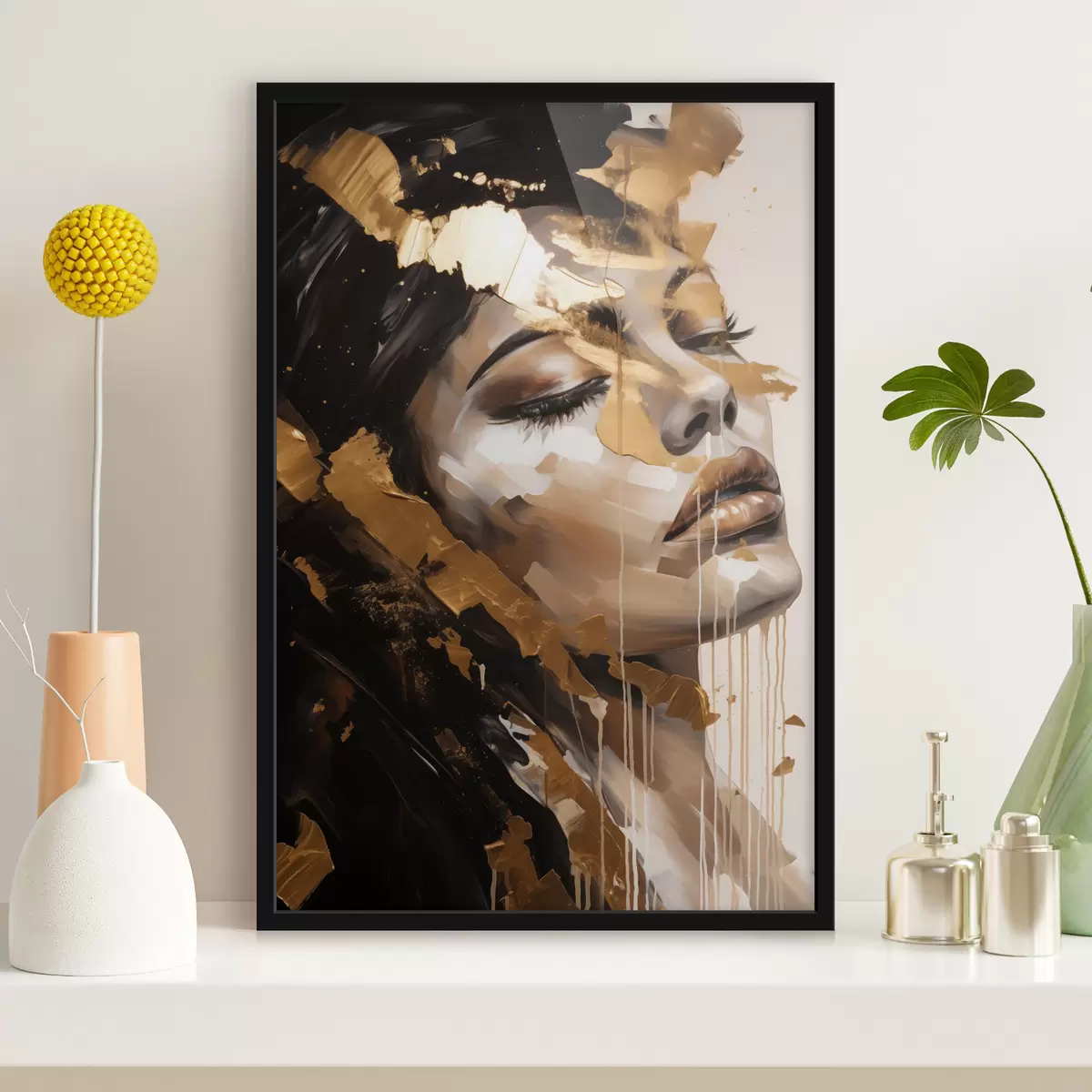 Poster Un ritratto astratto di una donna dall'espressione morbida del viso, reso con toni caldi e pennellate dinamiche che aggiungono profondità ed emozione. f42627