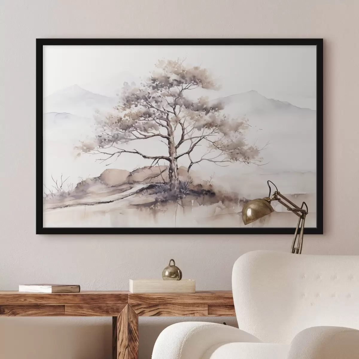 Poster Un albero solitario con il tronco contorto e i rami radi, sullo sfondo di montagne morbide e tenui f42715