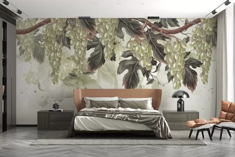 Carta da parati nature Uva appesa a una vite con foglie verdi, su uno sfondo chiaro con texture acquerellata 