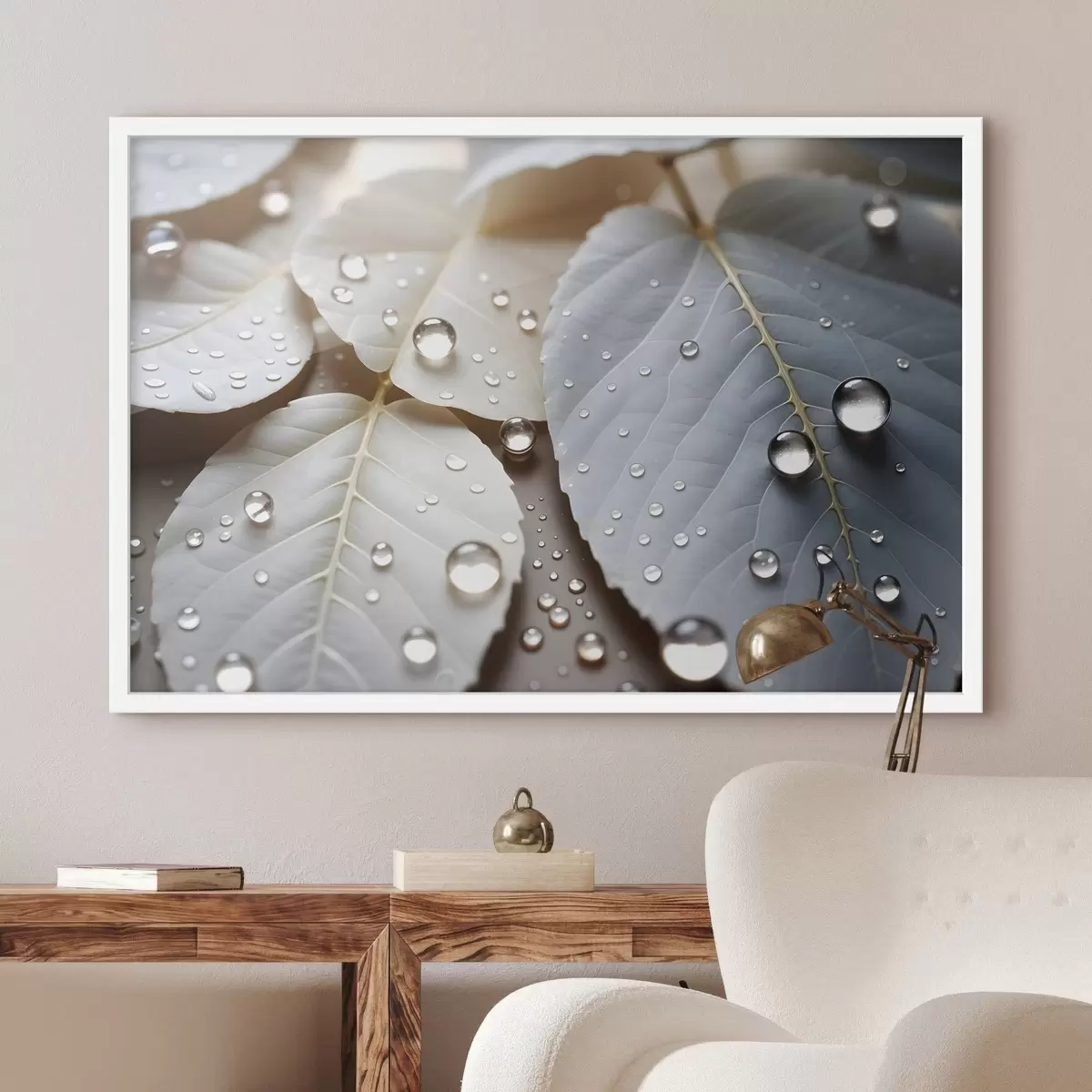Poster Primo piano di foglie bianche ricoperte di gocce d'acqua, composizione minimalista, sfondo neutro f43159