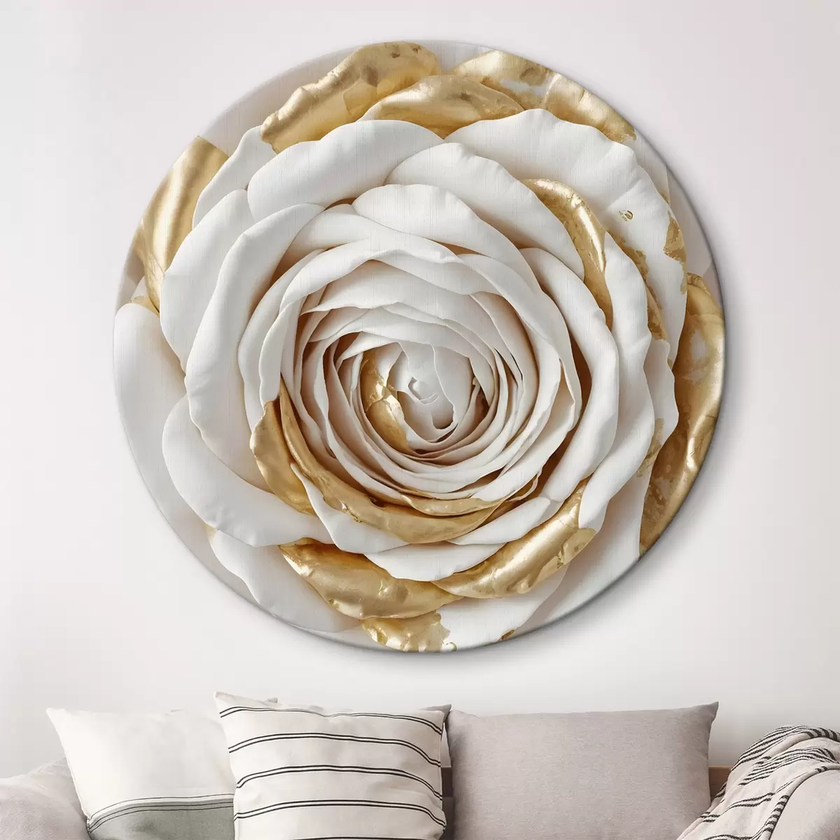 Quadri rotondi Una rosa decorativa minimalista bianca con accenti gialli, i petali sono stratificati e arricciati r43160