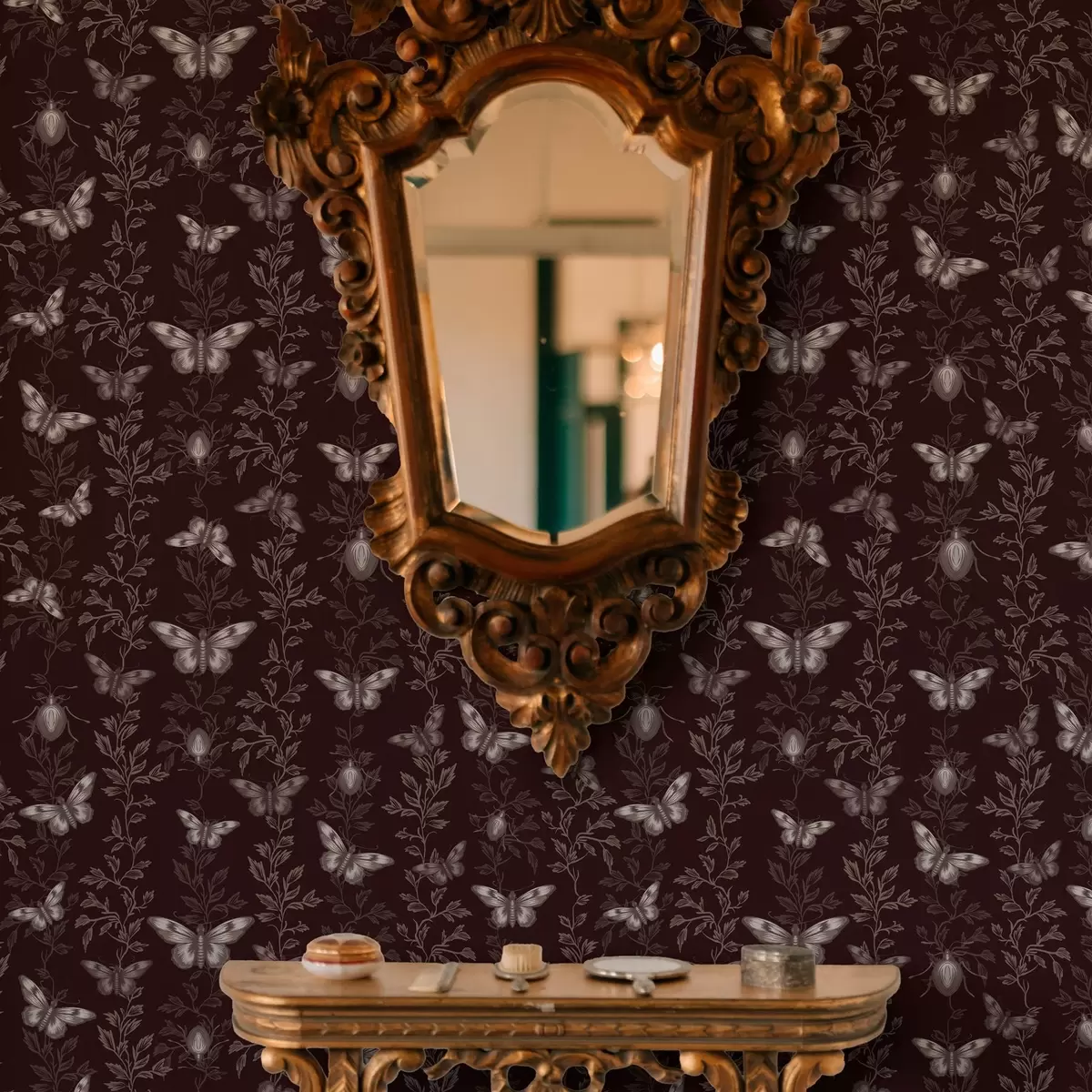 Carta da parati Composizione con farfalle, foglie e insetti su sfondo scuro a00073v1