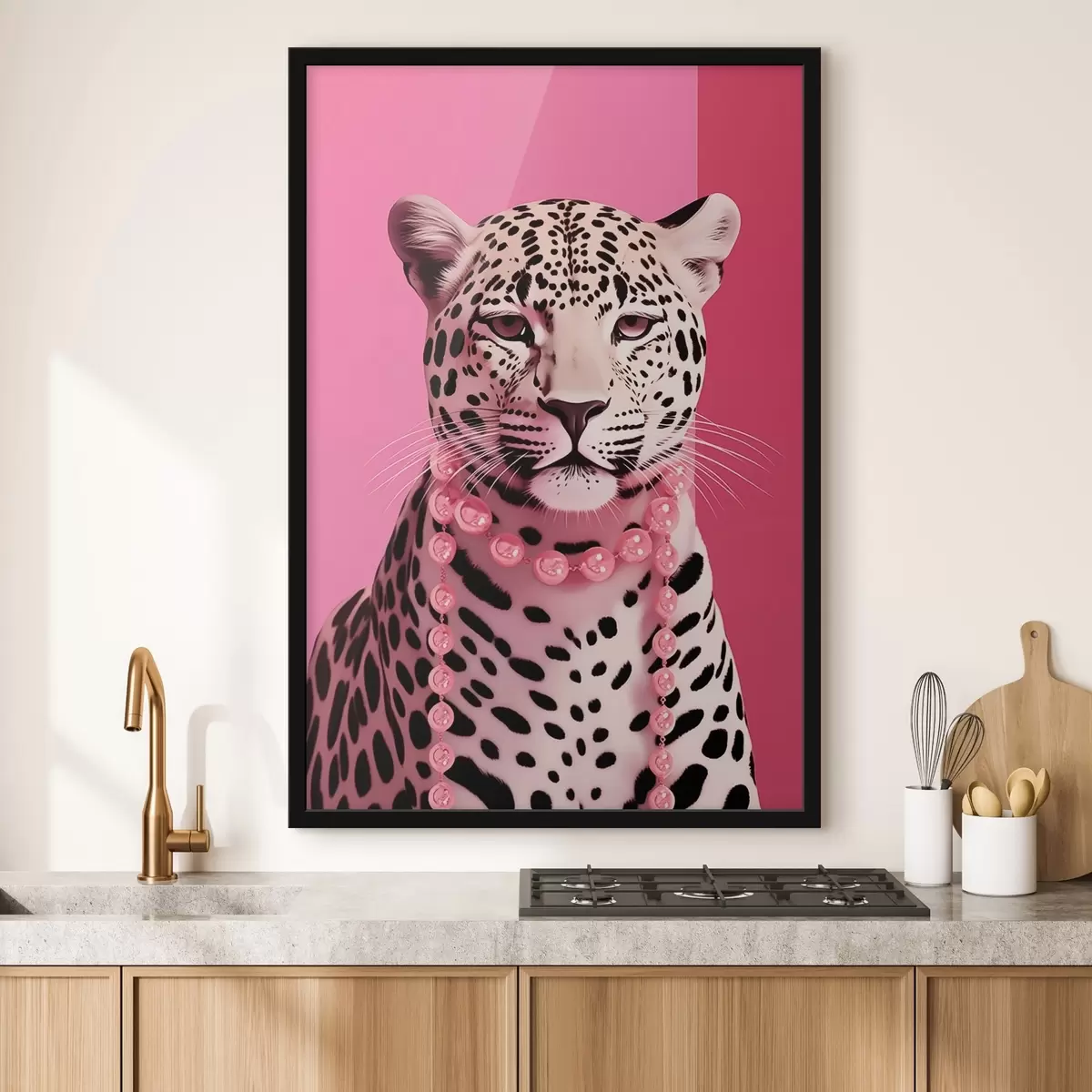 Poster Ritratto di un leopardo con collana rosa f43976