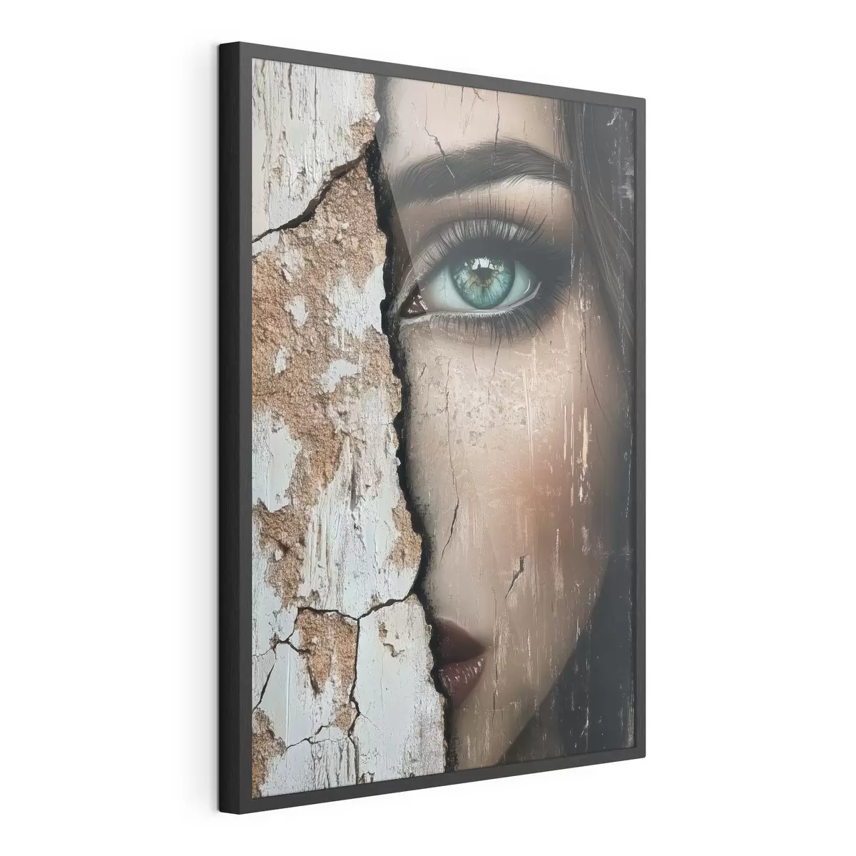 Poster Volto di ragazza dietro un vecchio muro f44069