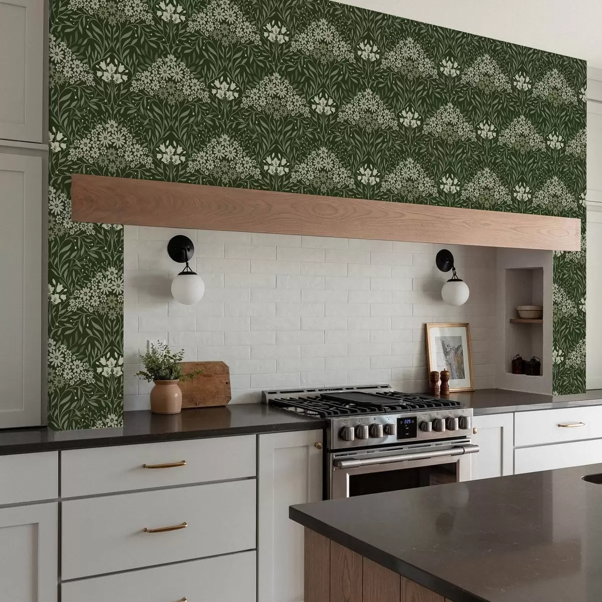 Carta da parati Simmetria floreale con fiori su sfondo scuro a00153