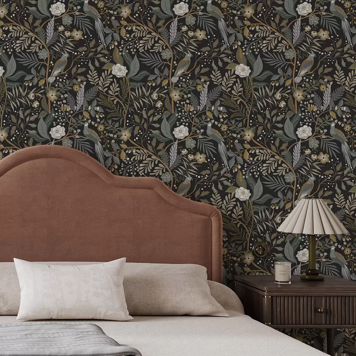 Carta da parati Uccelli tra i rami su sfondo scuro a00161