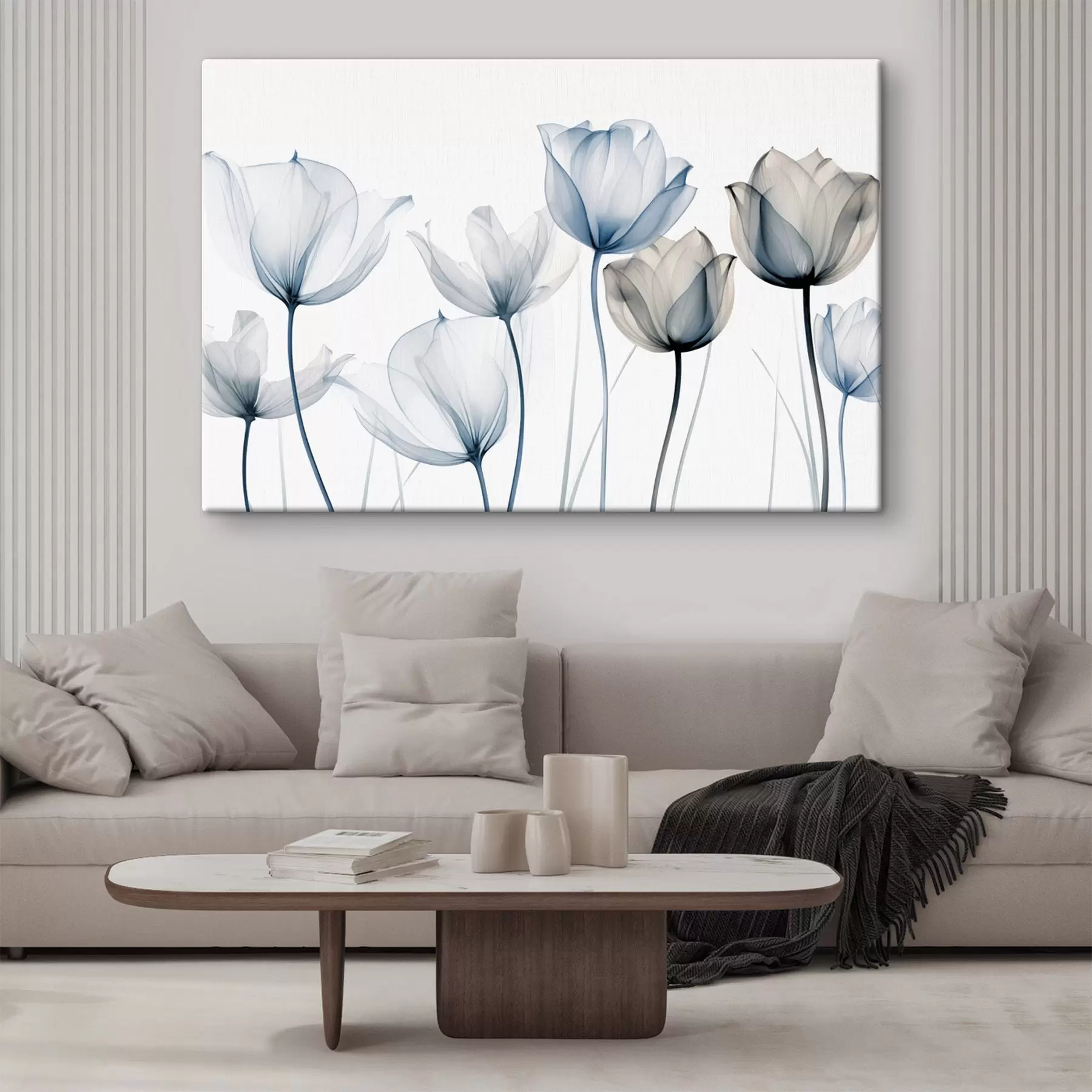 carta da parati Tulipani traslucidi blu e bianchi con steli lunghi, su uno sfondo bianco semplice nr. s44409