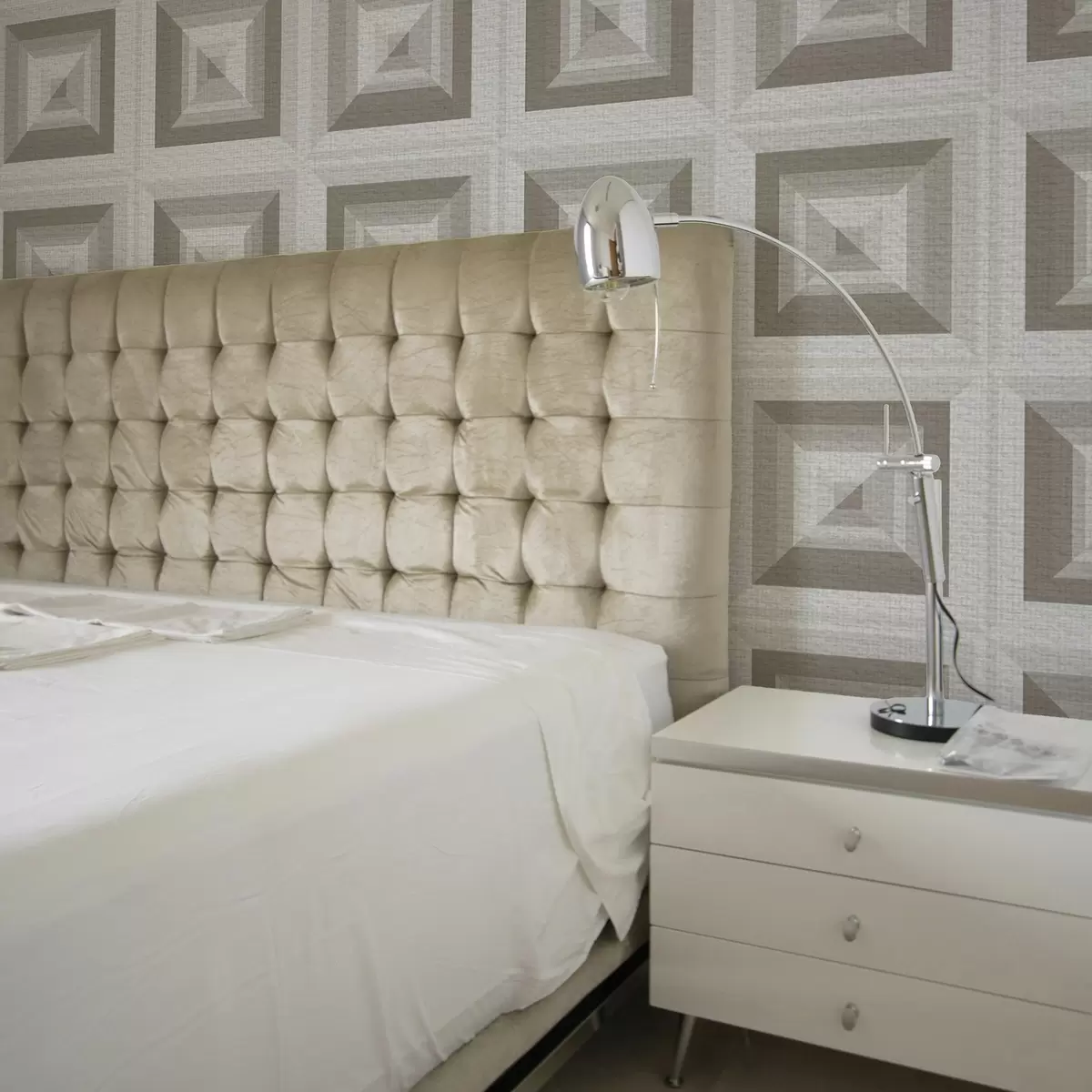 Carta da parati Motivo geometrico tridimensionale in grigio e beige a00187