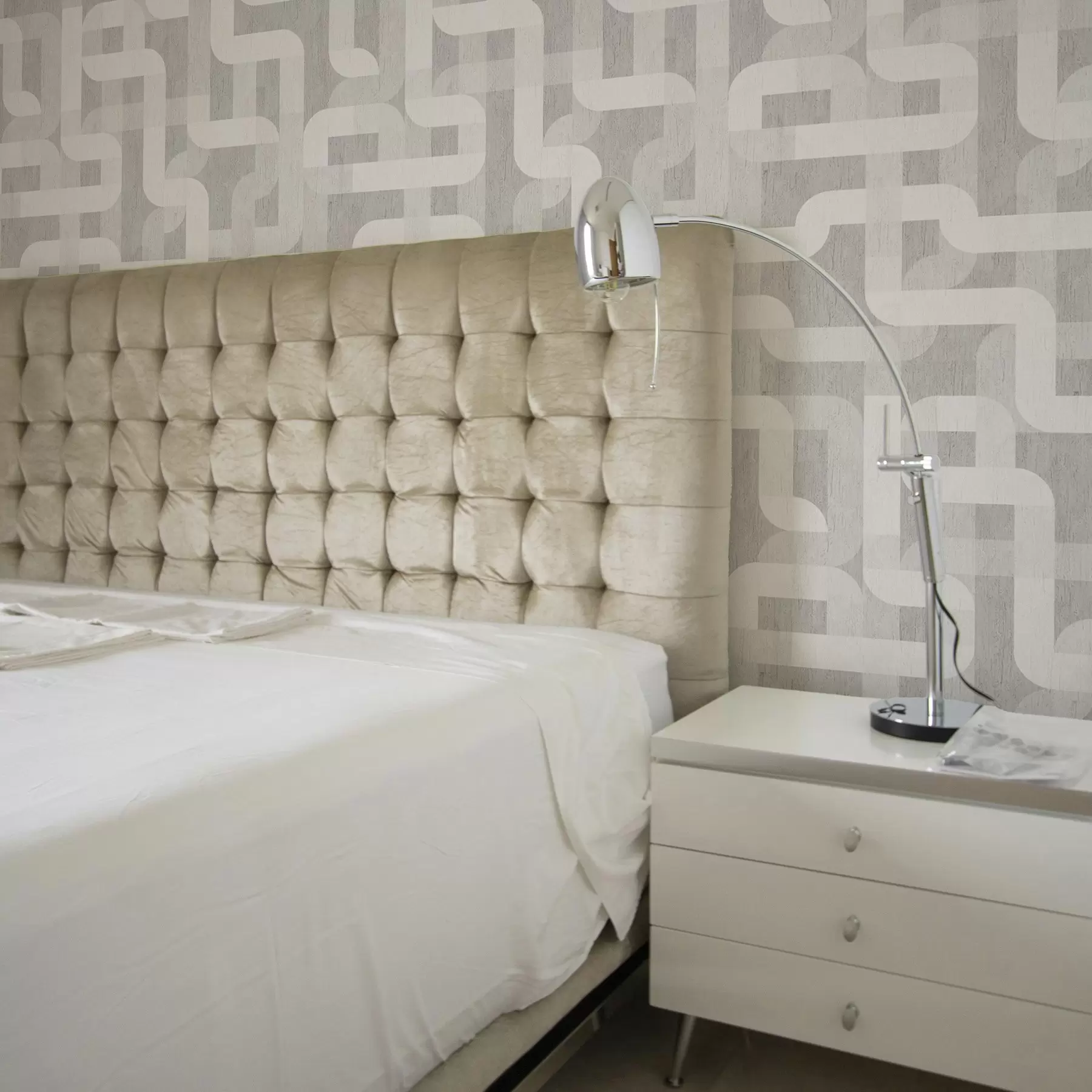 carta da parati Moderno motivo grafico con linee curve nr. a00190