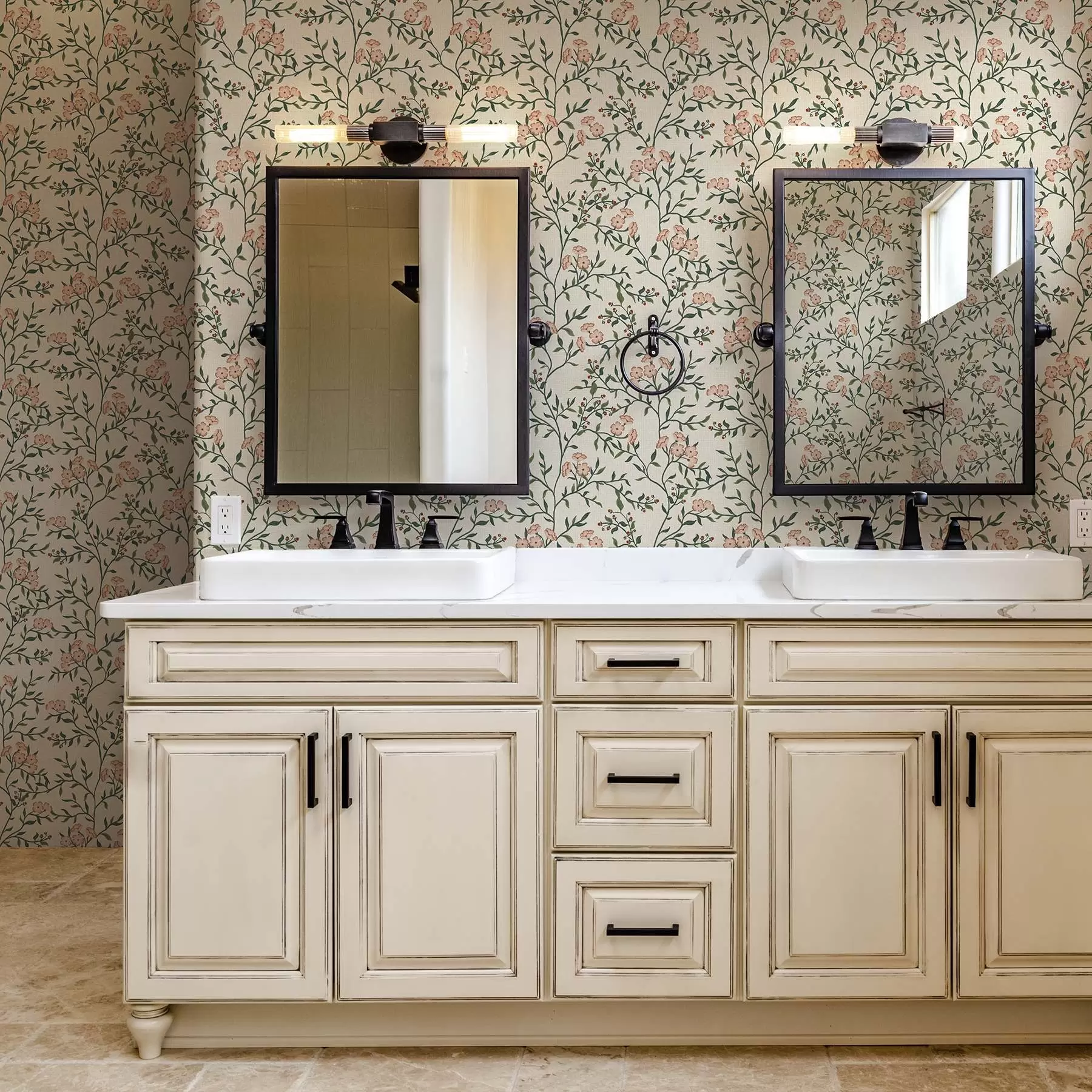 carta da parati Rami traforati con fiori di corallo, motivo floreale nr. a00221