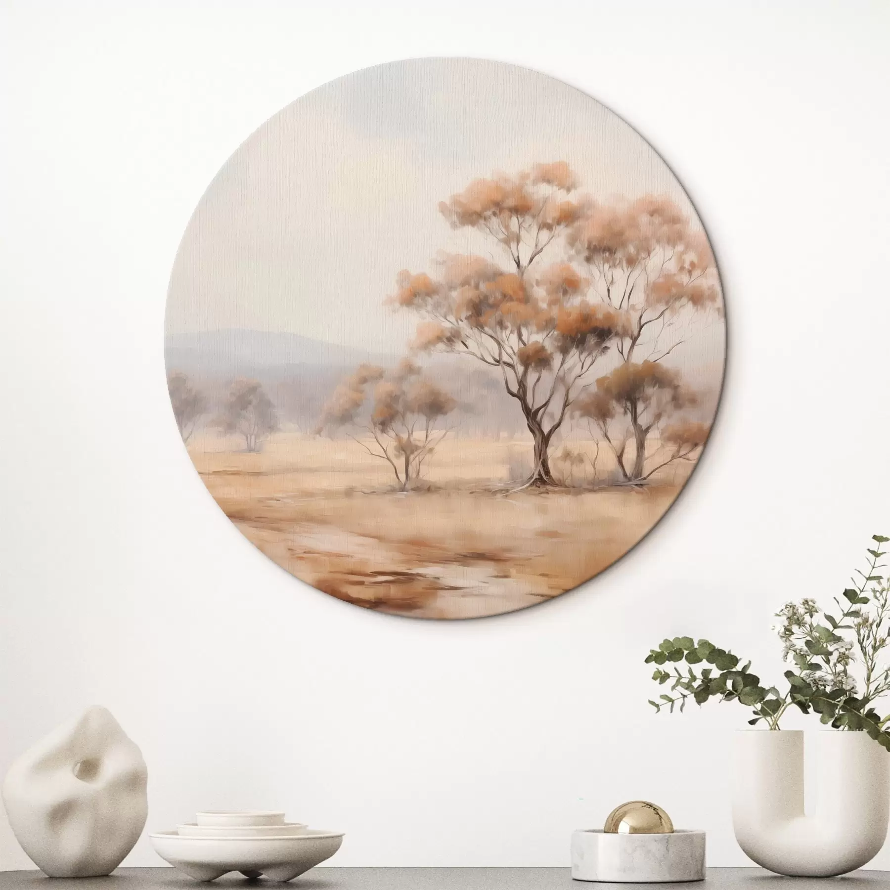 carta da parati Un campo con erba arancione e alcuni alberi con foglie arancioni, montagne sullo sfondo con un cielo nuvoloso nr. r44927