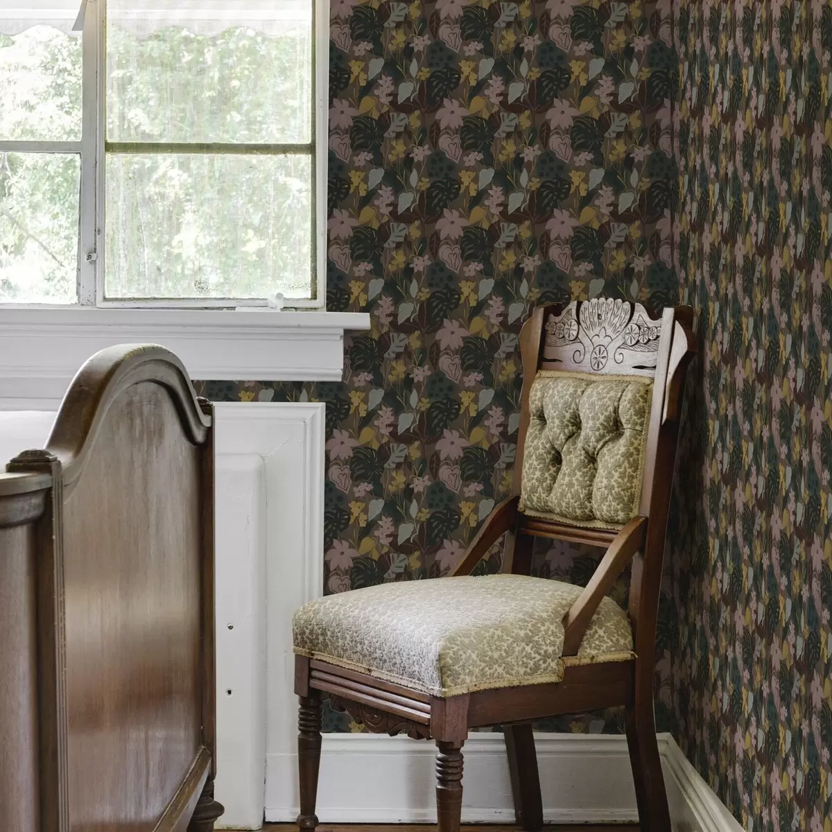 Carta da parati Foglie e fiori tropicali scuri in un dipinto denso dipinto denso a00244