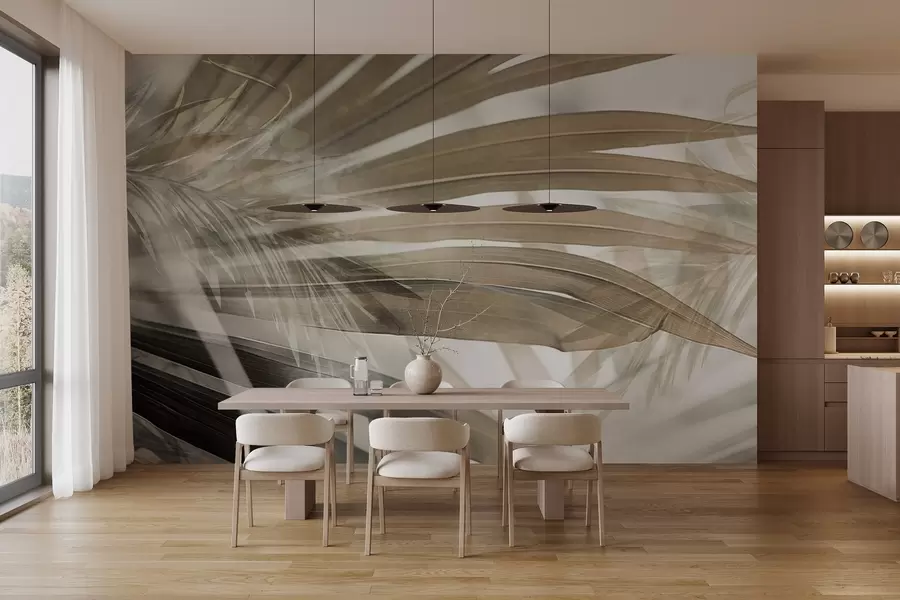 Carta da parati Tropici della Foresta Foglie di palma di colore marrone chiaro, che si sovrappongono e creano un effetto a strati, su uno sfondo morbido e neutro n. w09256