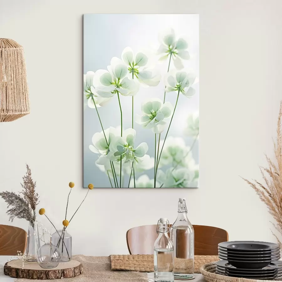 carta da parati Fiori di trifoglio bianco con stelo e foglie verdi, luce soffusa, sfondo pulito, composizione minimalista, botanica nr. s45172