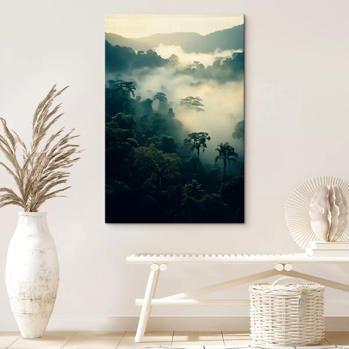 carta da parati Foresta pluviale tropicale con alberi verdi e uno spesso strato di nebbia che crea un ambiente suggestivo nr. s45190
