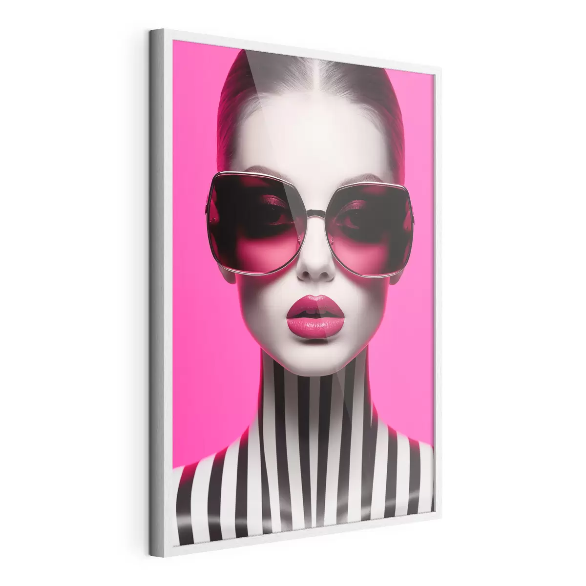 Poster Donna con grandi occhiali f45316