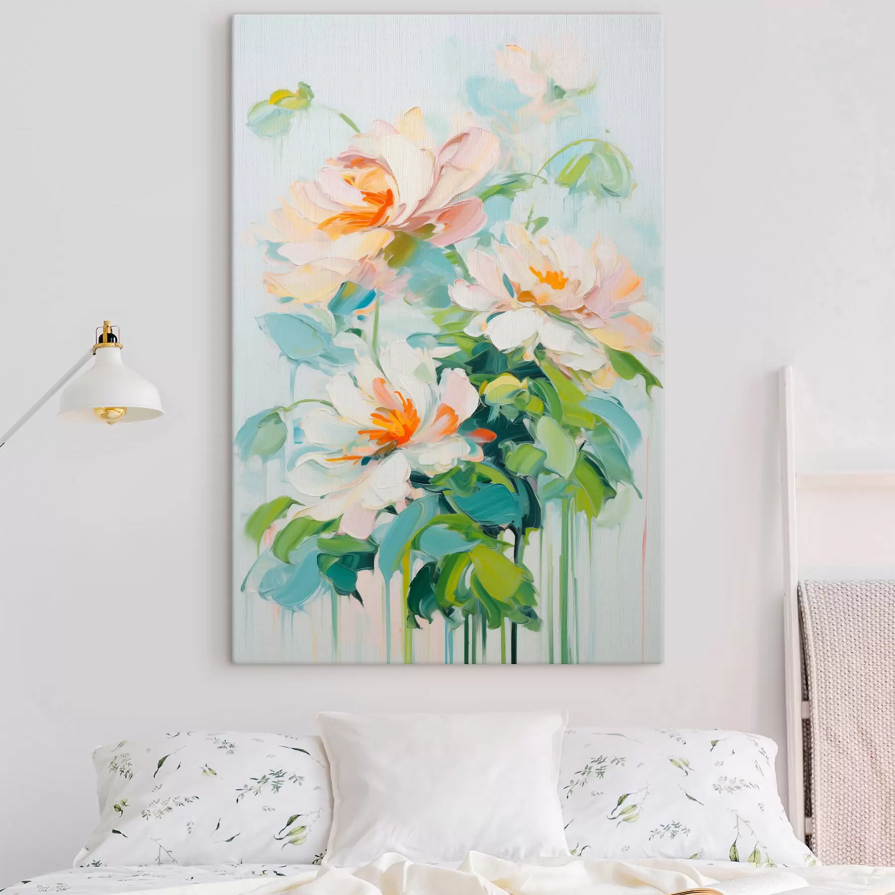 carta da parati Fiori di pesco bianchi e pastello, foglie verdi, imitazione di pittura ad olio con pennellate morbide, sfondo blu chiaro nr. s45550