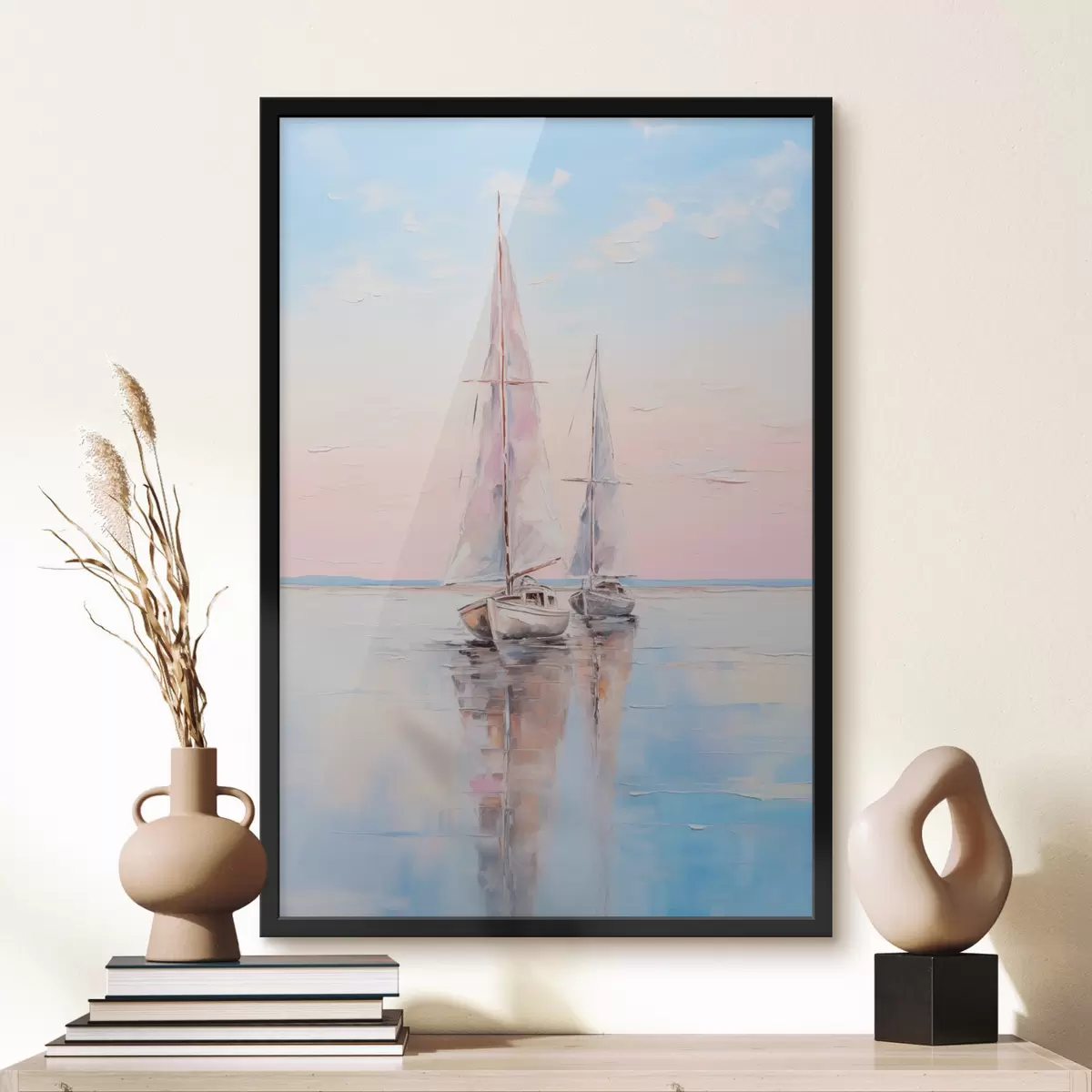 Poster Barche a vela con vele rosa che galleggiano su un mare calmo, riflessi delle barche nell'acqua, colori pastello tenui f45558