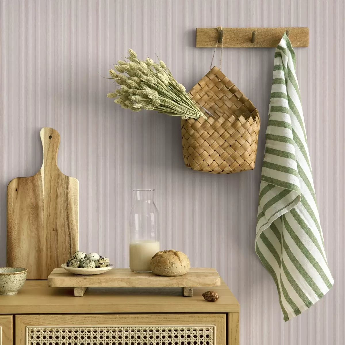 Carta da parati Strisce rosa chiaro con un morbido gradiente a00511v1