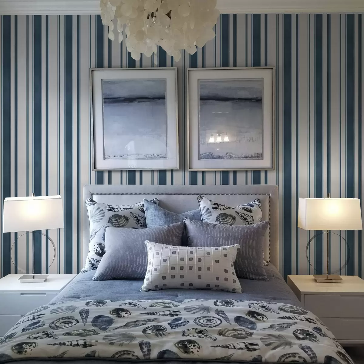 Carta da parati Combinazione di strisce turchesi su sfondo bianco con ritmo a00527