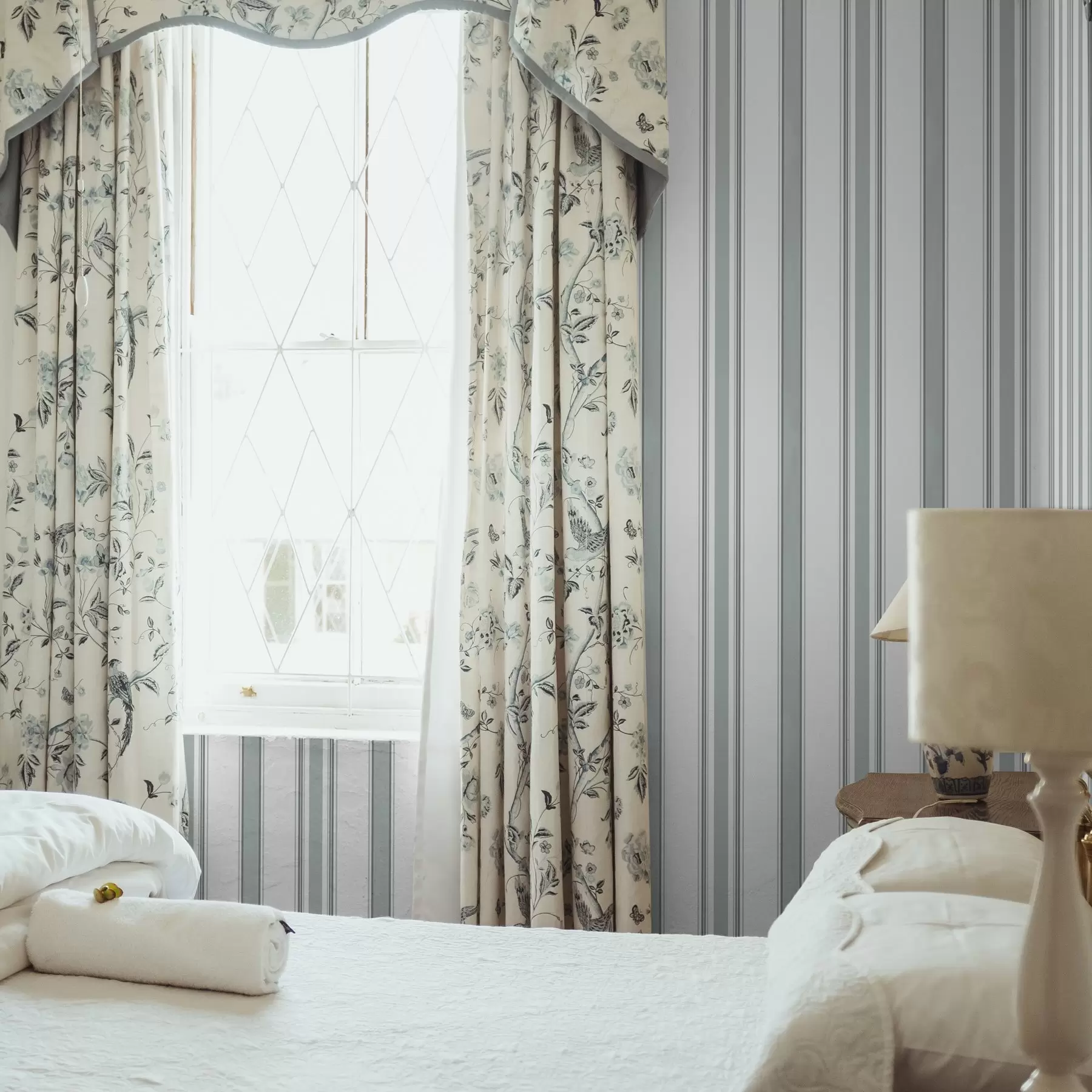 carta da parati Doppio motivo a strisce grigio-blu nr. a00554