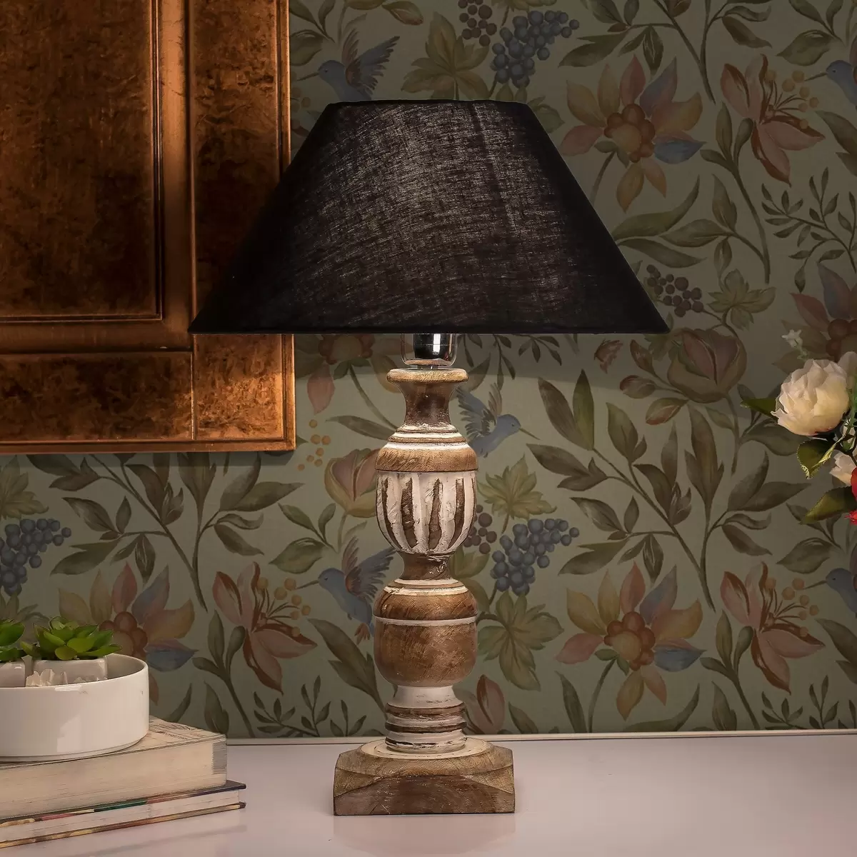 Carta da parati Fiori e uccelli vintage con uva su sfondo oliva a00594