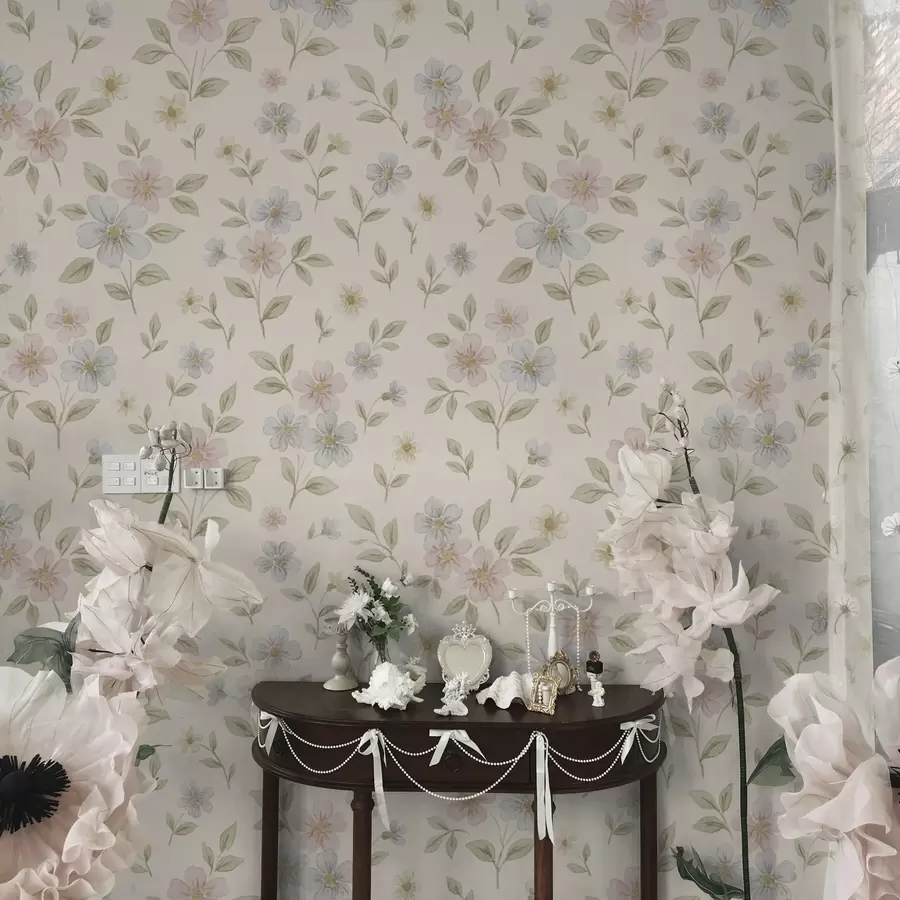 carta da parati Fiori di campo dai colori pastello su sfondo color crema nr. a00596