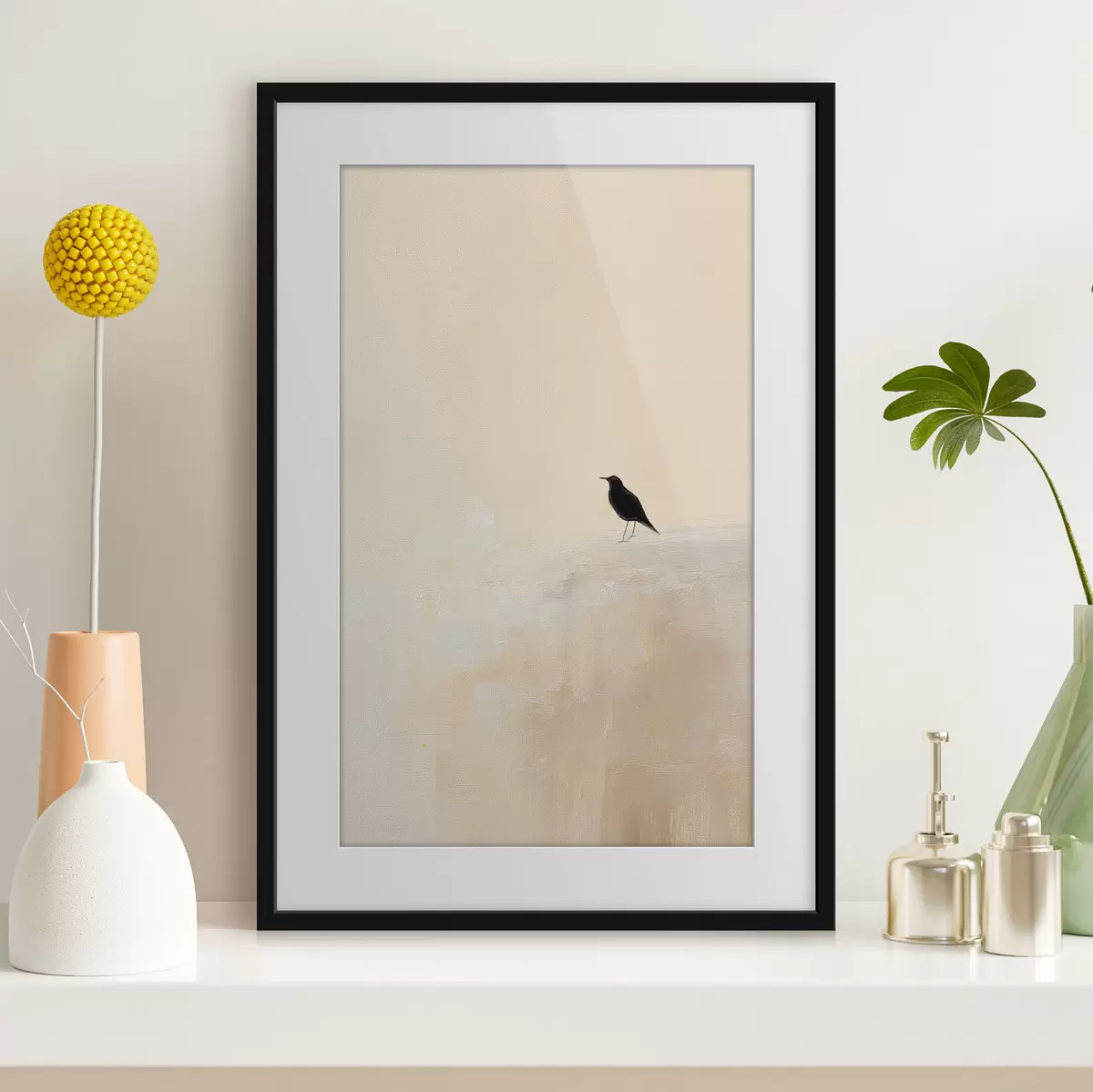 Poster Uccello solitario su uno sfondo beige caldo f45882
