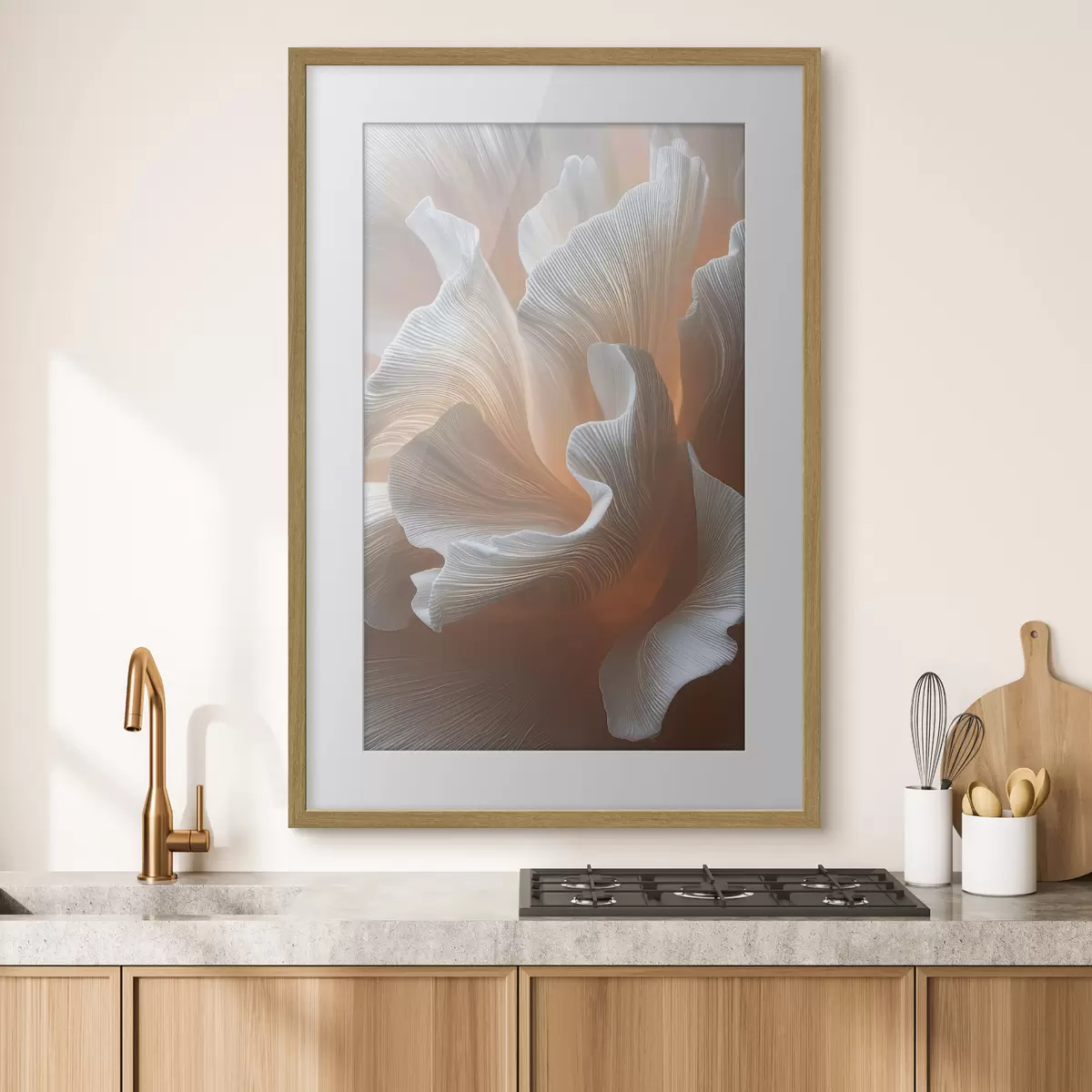Poster Petali bianchi e vaporosi con un caldo bagliore color pesca f45909