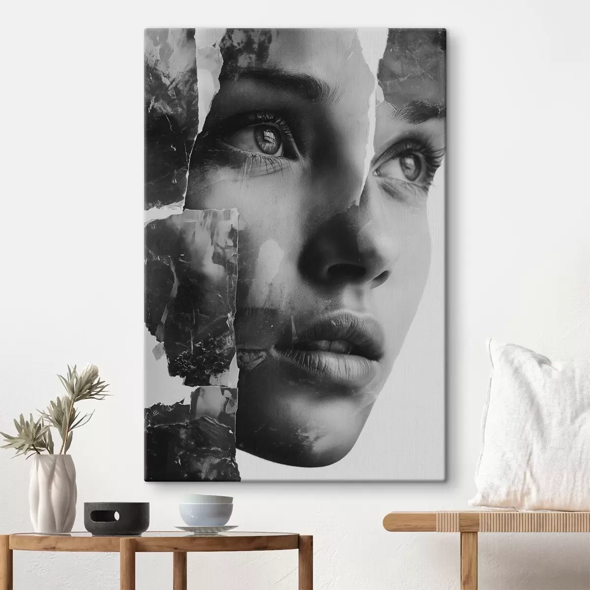 carta da parati Ritratto collage in bianco e nero con strati strappati e testurizzati nr. s45898