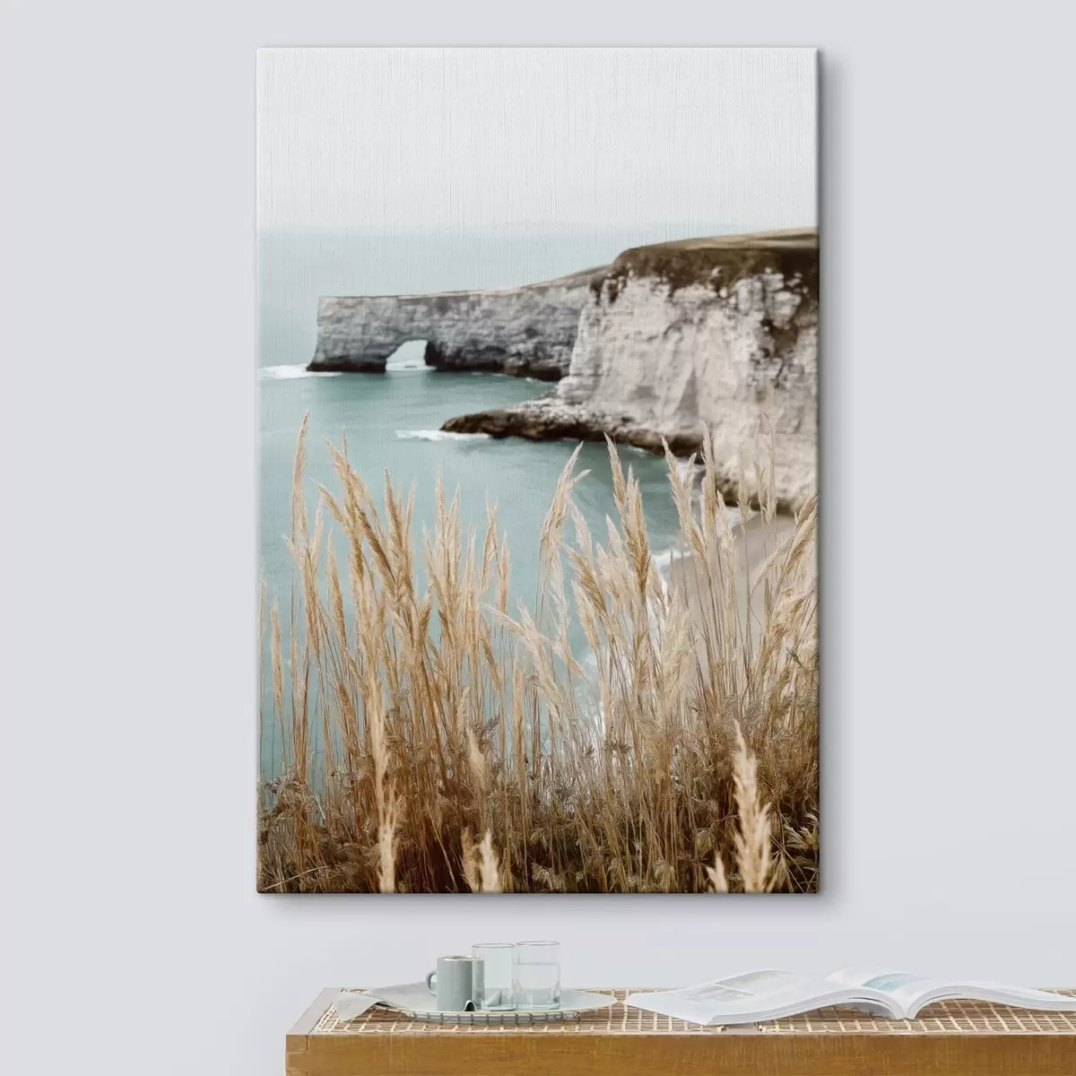 carta da parati Scogliere costiere con canneti in primo piano nr. s46141