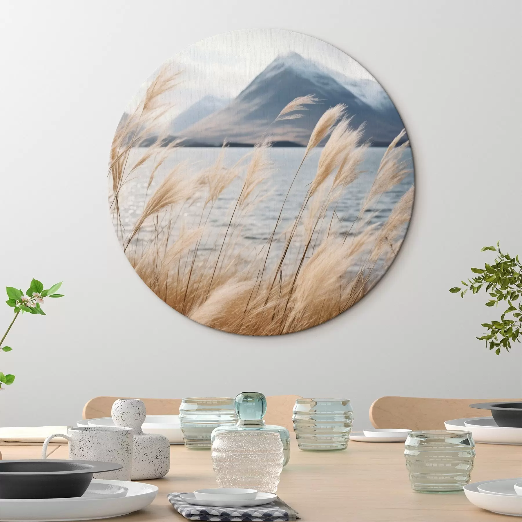 carta da parati Erba della Pampa con un lago e montagne sullo sfondo, illuminazione soffusa, colori tenui, stile naturalistico nr. r46283