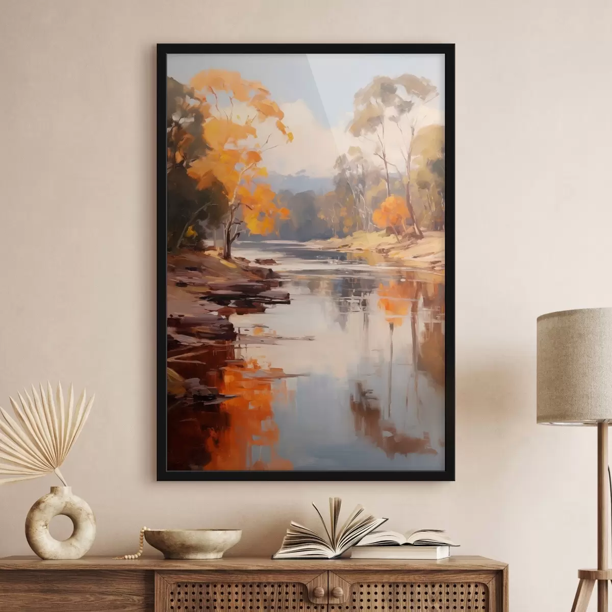 Poster Paesaggio autunnale, fiume con alberi sulla riva, foresta sullo sfondo, riflessi sull'acqua f46280