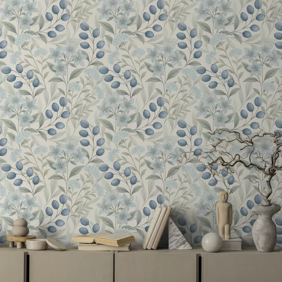 Carta da parati Mirtilli blu e fiori chiari su avorio a00872