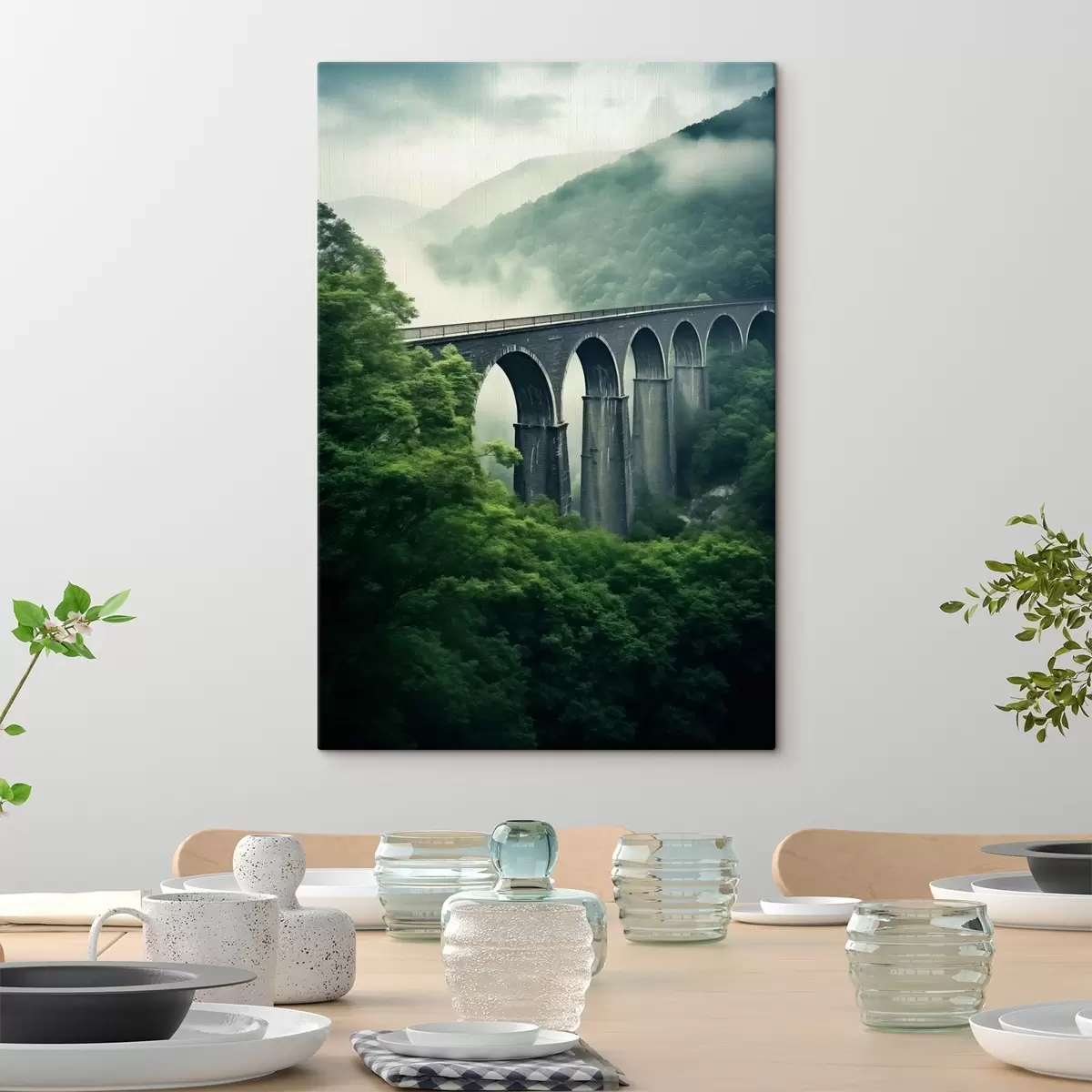 carta da parati Viadotto in pietra sopra una valle boschiva avvolta dalla nebbia nr. s46483