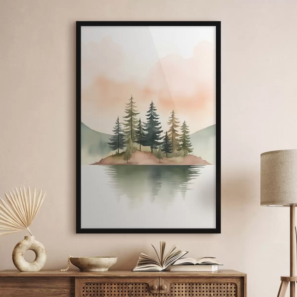 Poster Pini acquerellati su un isolotto nebbioso, cielo color pesca tenue f46505